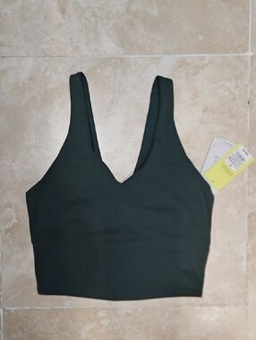 All In Motion V-Neck Crop Workout Tank Top in Dark Green Size S